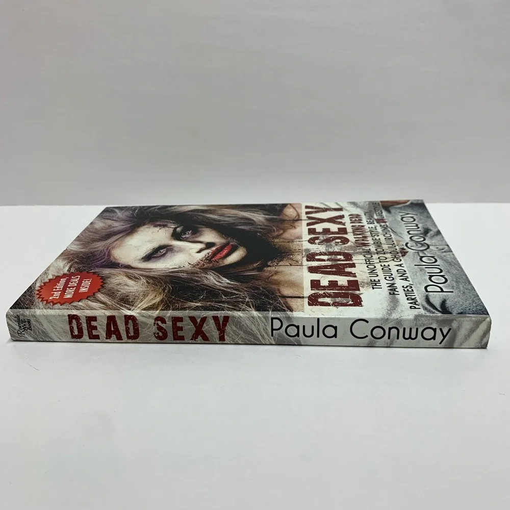 Dead Sexy The Walking Dead Fan Guide Zombie Style & Beauty Paperback